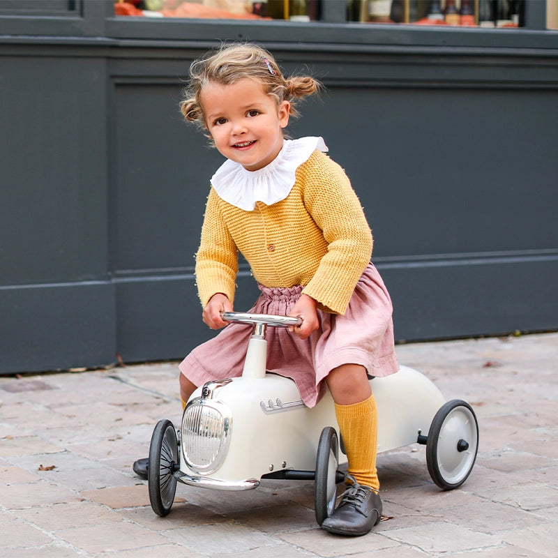 Baghera - Roadsters Ivory White Ride On Car - The Baby Service - Lifestyle