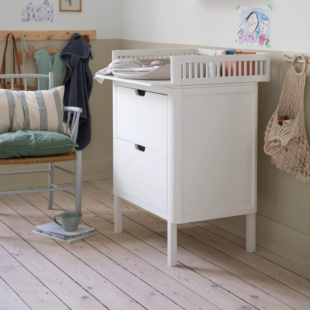 Convertible Sebra changing dresser with removable top – Classic White