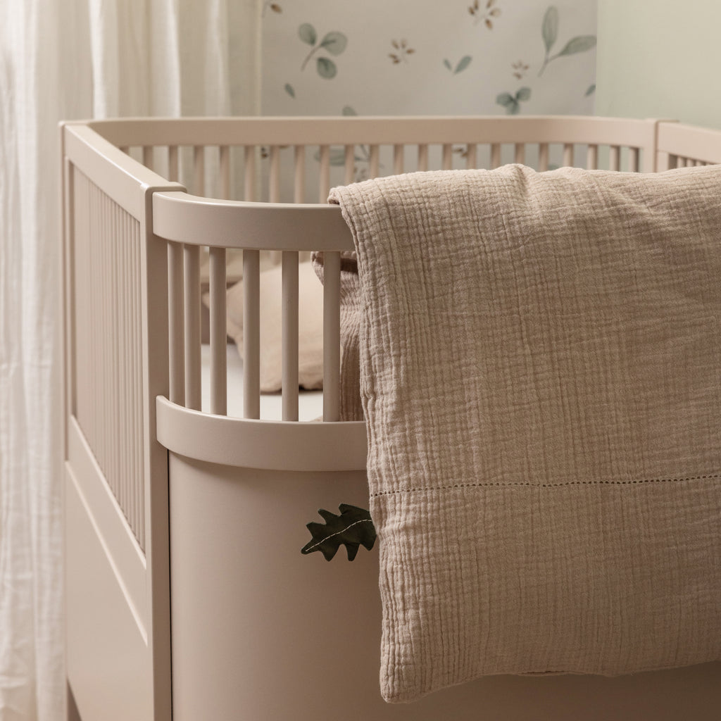 Sebra Cot Bed Baby & Junior - Birchbark rose - With Blanket
