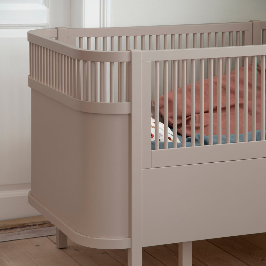 Sebra Cot Bed Baby & Junior - Jetty Beige - Close Up