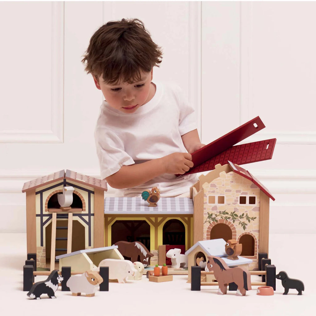 Le Toy Van - Wooden Farmyard Stables - Lifestyle - The Baby Service