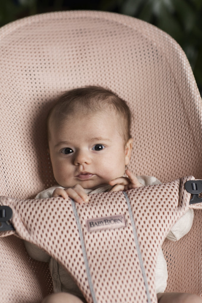 BabyBjorn Bouncer Bliss Mesh - Pearly Pink - The Baby Service - Close Up