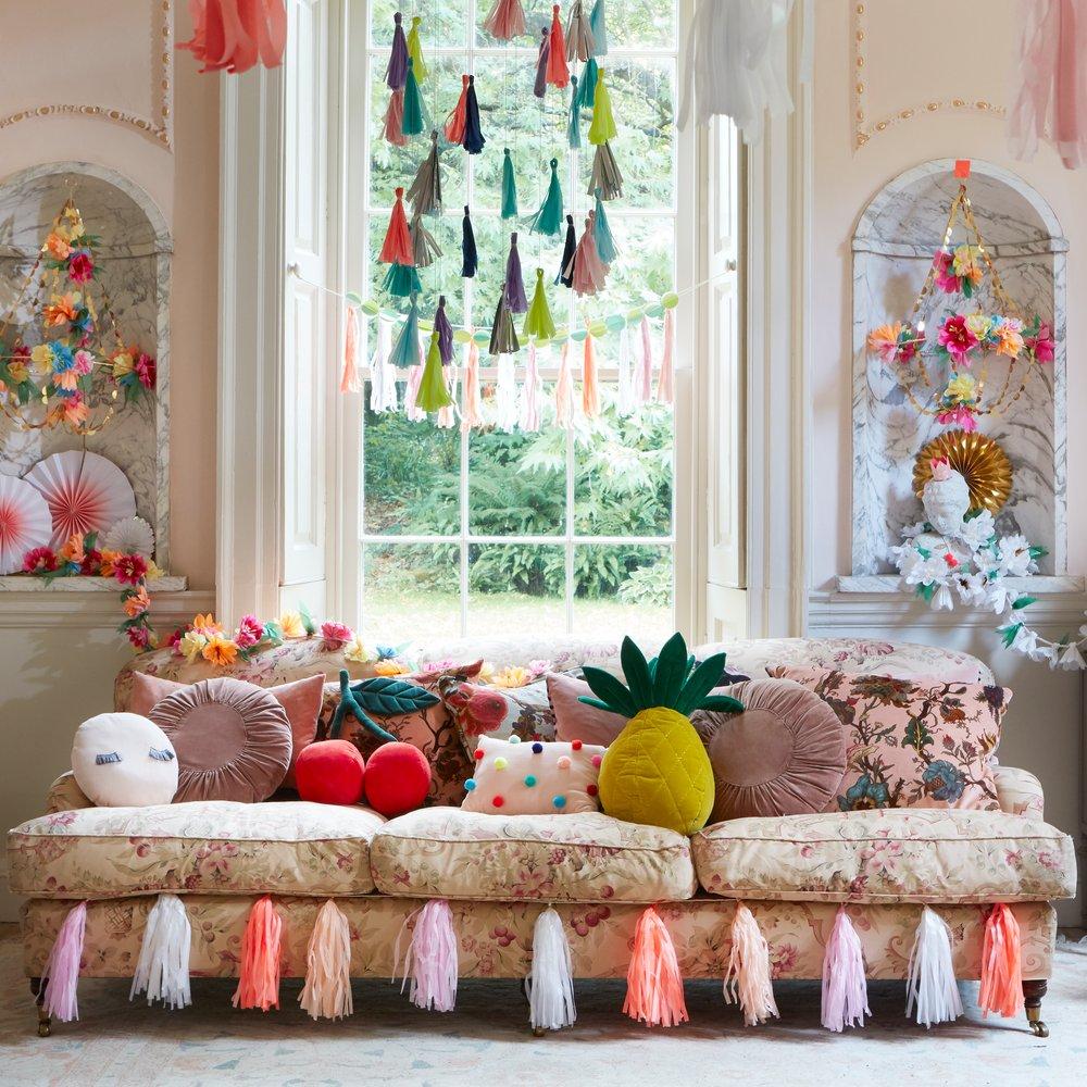 Meri Meri - Bright Tassel Chandelier - Hanging Party Decorations - The Baby Service