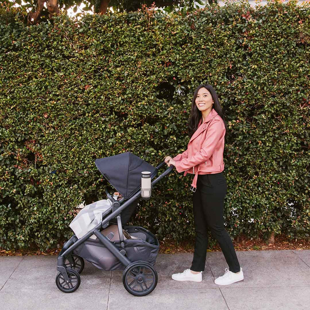 UPPAbaby Vista V2 Pushchair + Carrycot - Jake - Stroller - The Baby Service - Lifestyle